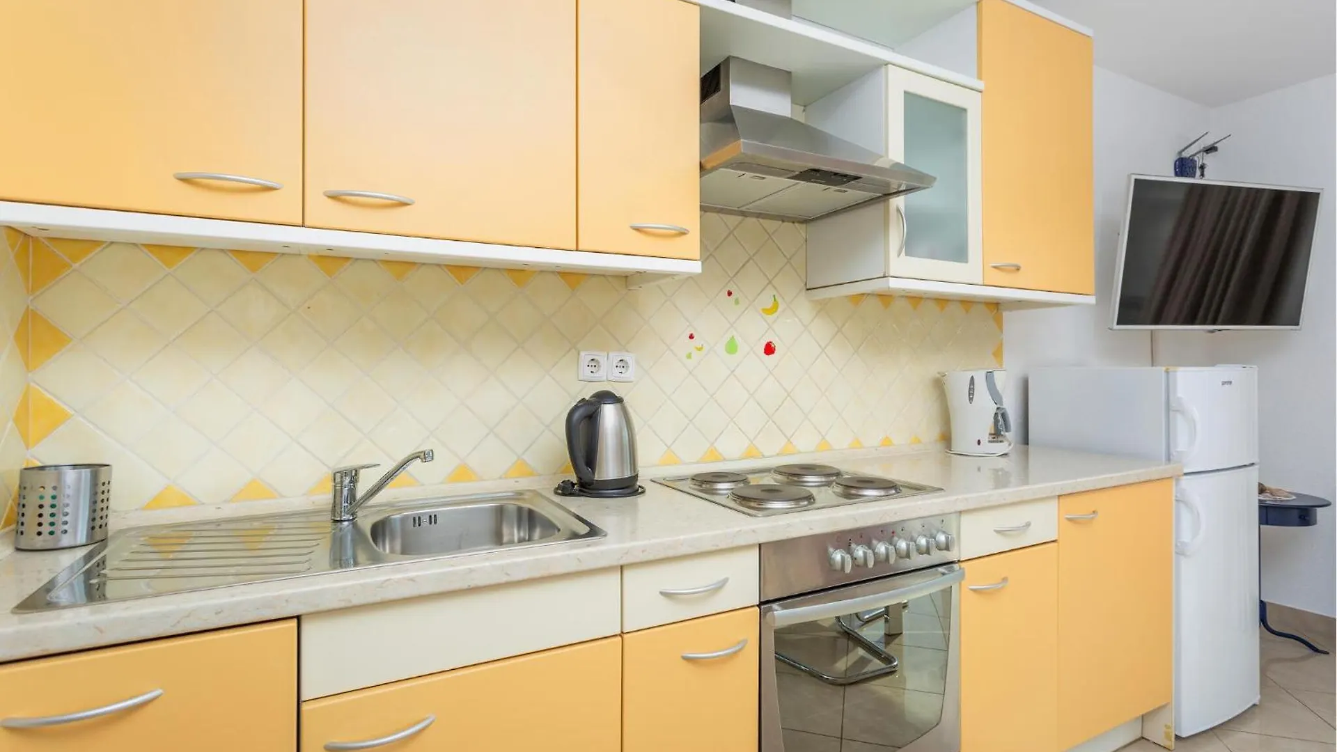 1 Bedroom Cozy Apartment In Icici Croatia