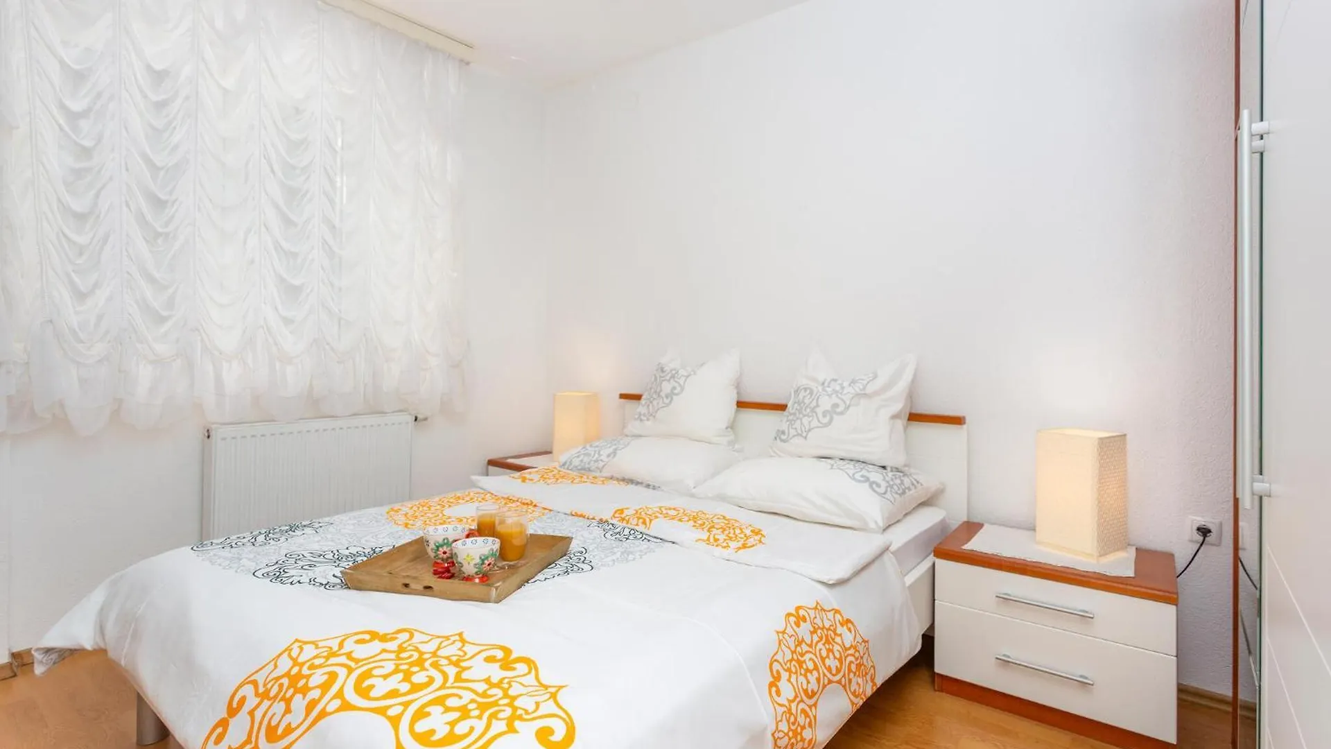 1 Bedroom Cozy Apartment In Icici