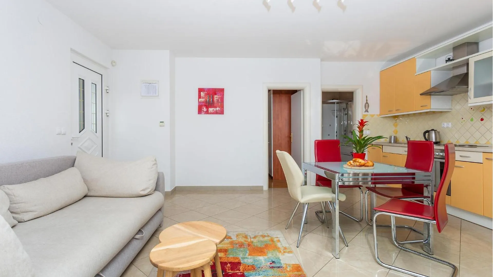 1 Bedroom Cozy Apartment In Icici